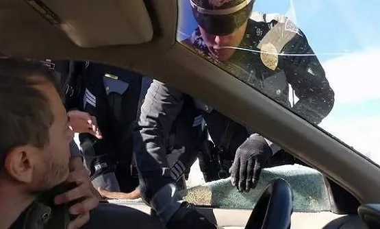 New Mexico Cop Shatters Car Window & Drags Out The Driver Accusing Him Of Seat Belt Violation!