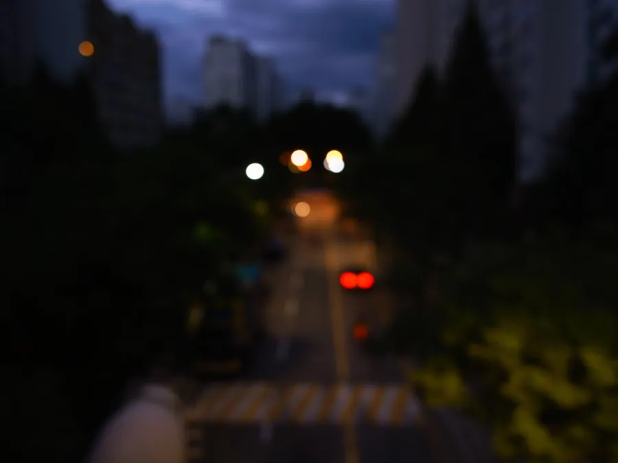 defocused