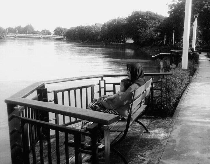 B&W Photo Contest ~ New Theme ~ Happiness
