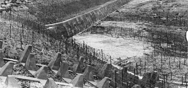 HOI4 defense rant