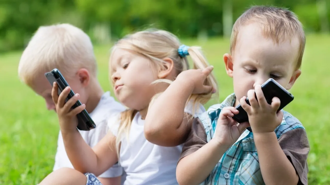 Children's Increasing Bonding With Smartphones