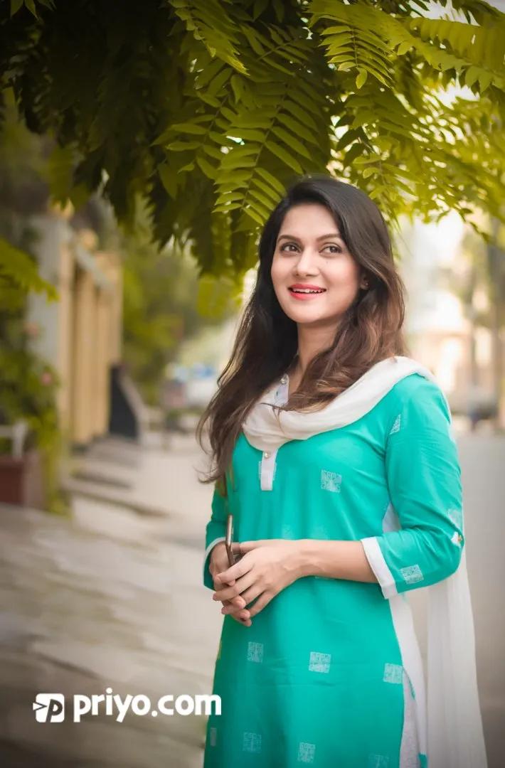 Mithila at the favorite.com camera Photo: Shamsul Haque Ripon