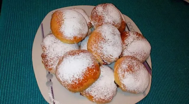 Sweet baked doughnuts 🍩