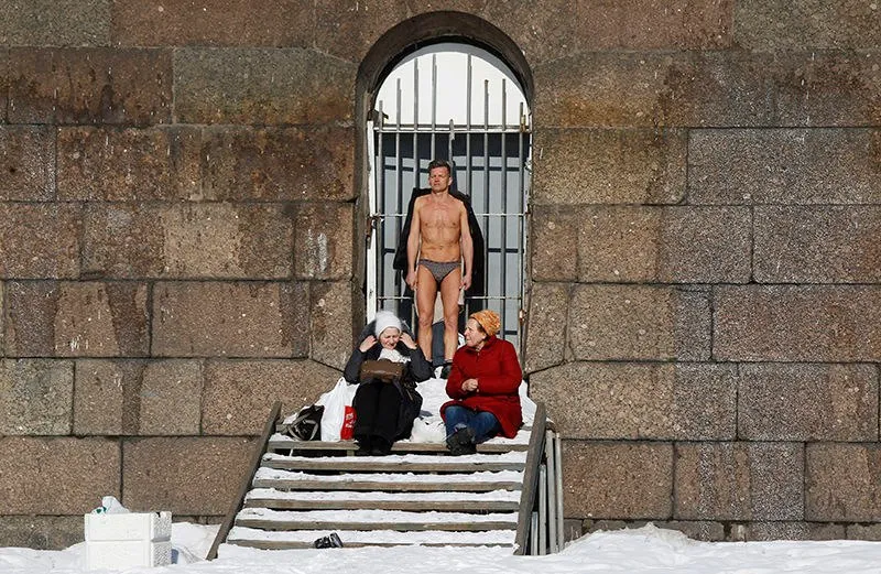 Sunning in winter and summer at the Peter and Paul Fortress were