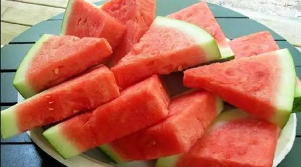 Buah segar