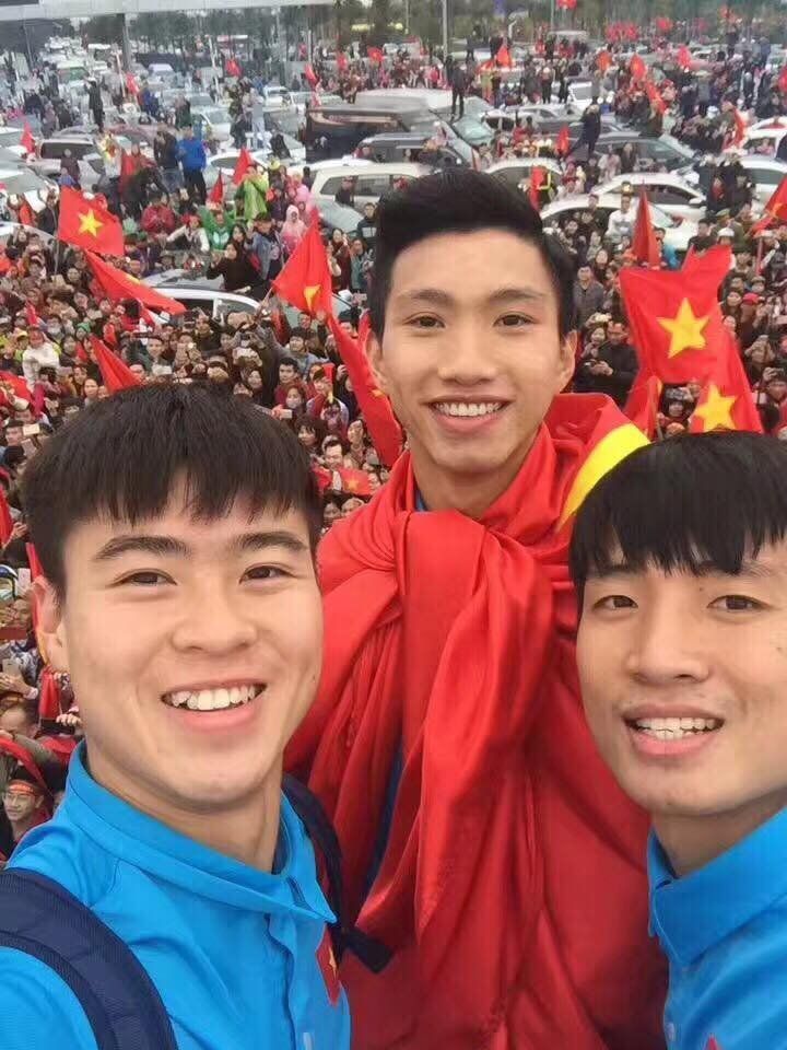 Vietnam# welcomes team #u23  comeback home