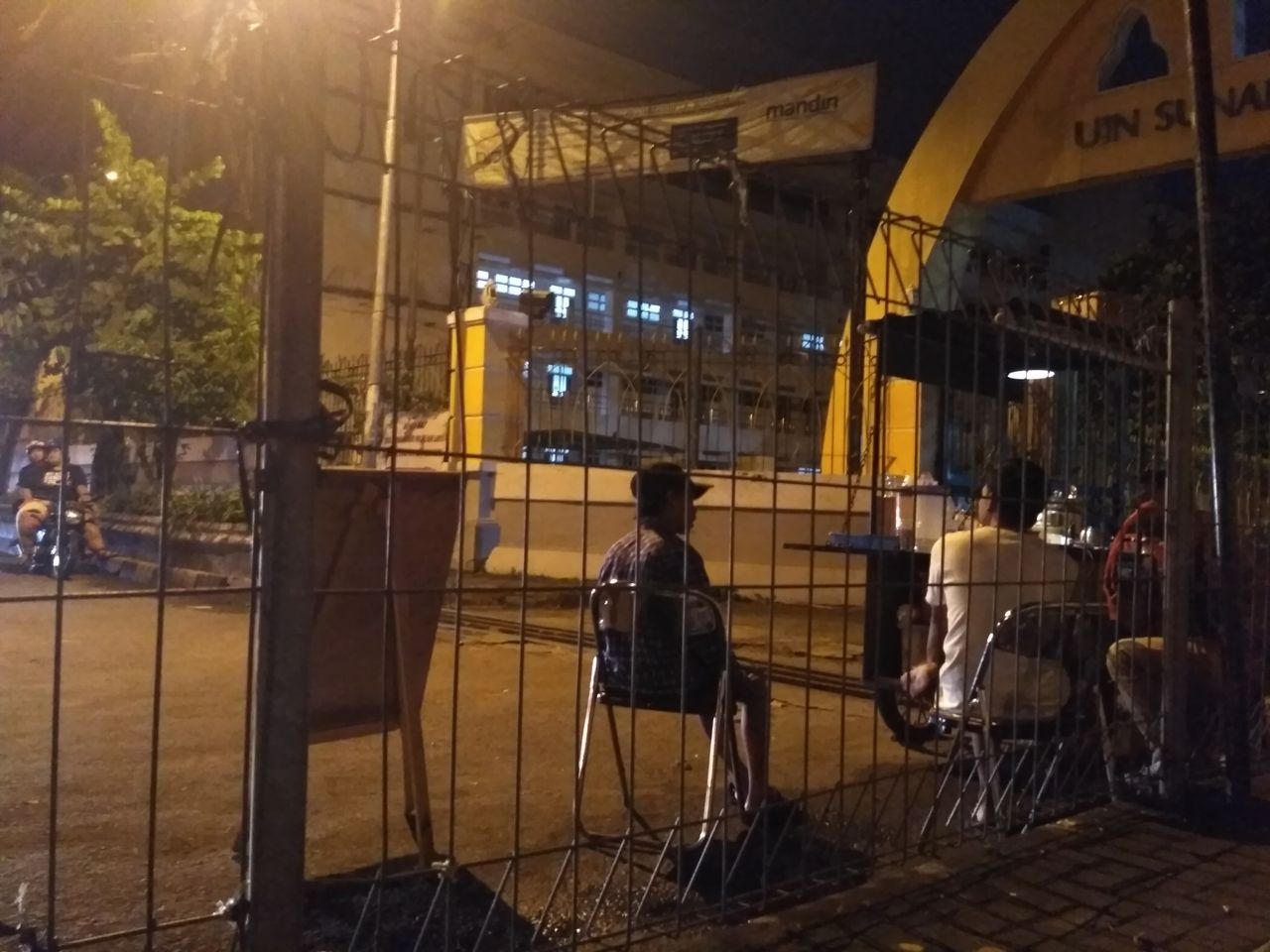 UIN JOGJA di Malam Hari
