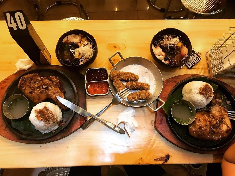 foodie #6 : rice and grilled chicken - Vivu Quán