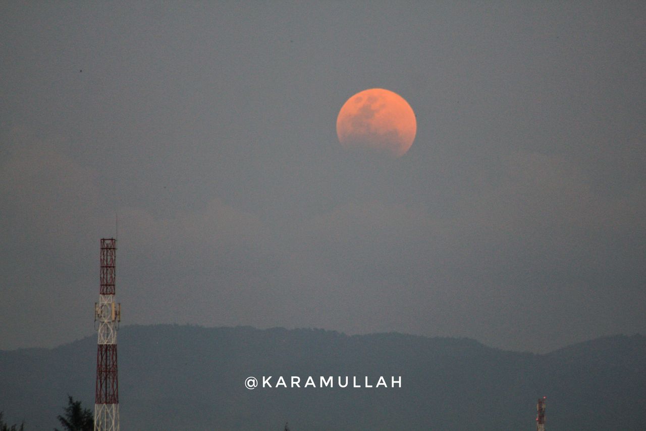 Blue, Super, Blood Moon and Total Lunar Eclipse, I'm Tired and Disappointed