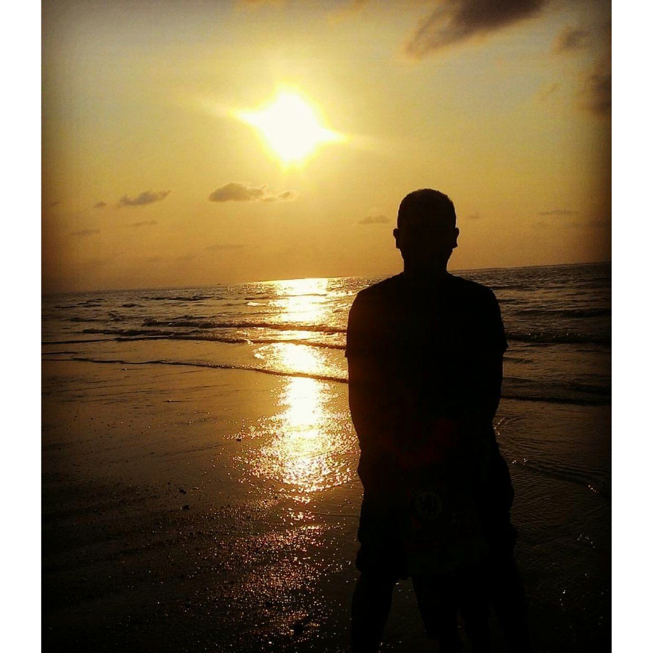 Siluet; [goldenhourphotography] 