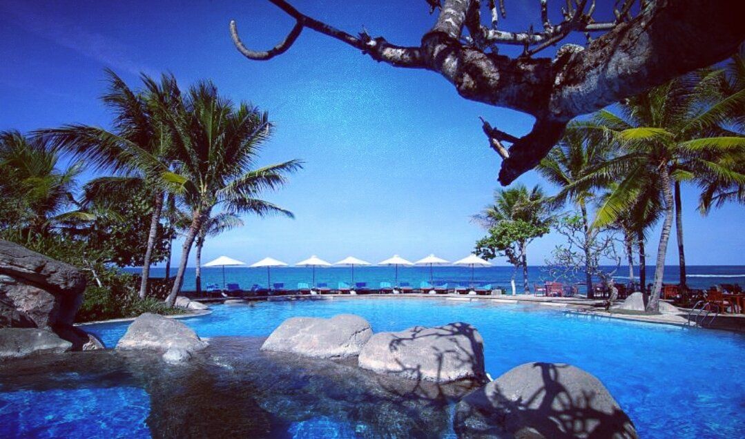 Color challenge friday - Beautiful blue sky at Bali Resort