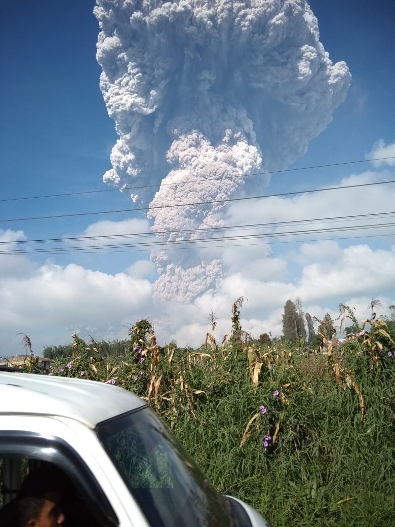 letusan gunung sinabung