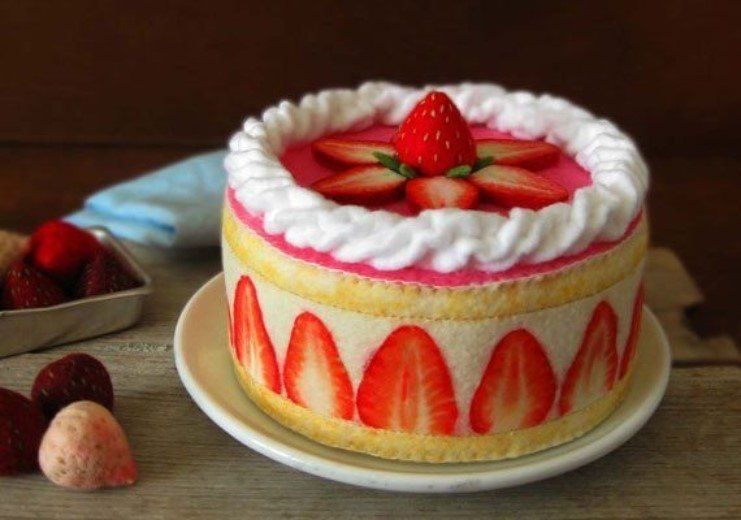 The Artist Crafting Hyperrealistic Felt Foods