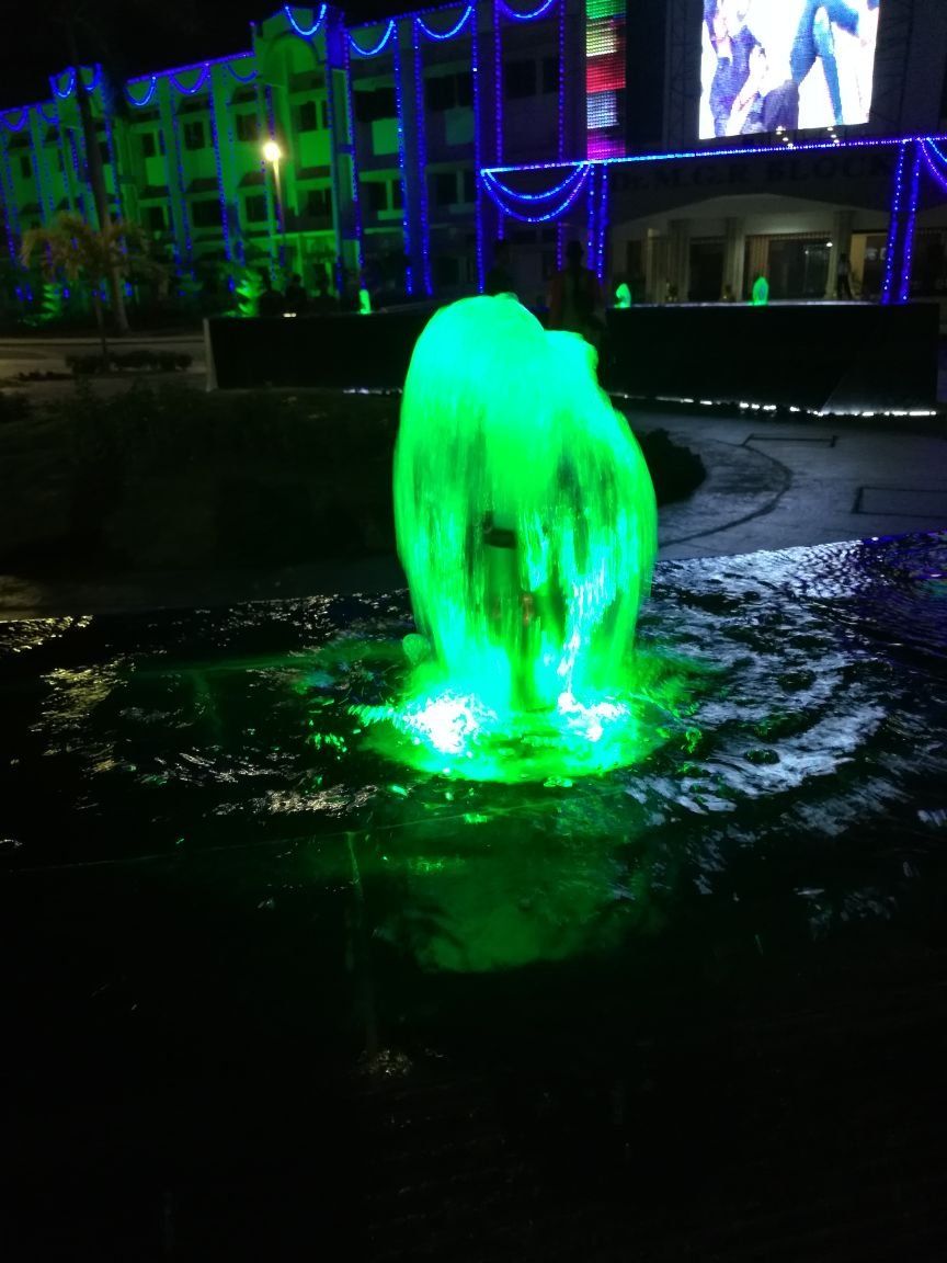 BEAUTIFUL GREEN FOUNTAIN