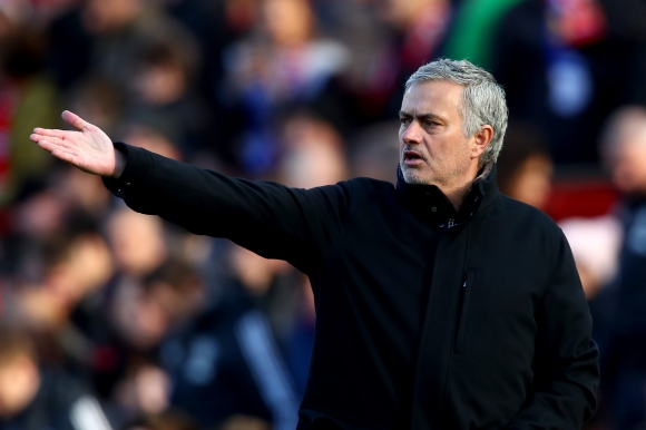 Mourinho dissatisfied with club leadership