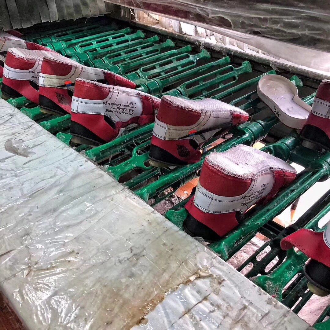Inside a fake shoes factory of Jordan's and Nike (and else) in China