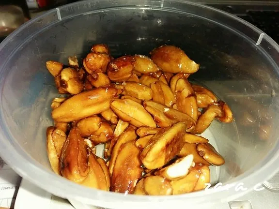 A Story Behind A Photo: The Roasted Pili Nuts