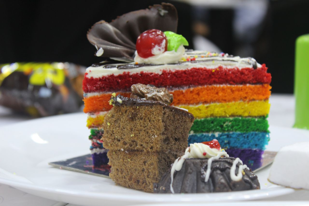 the rainbow cake and its history