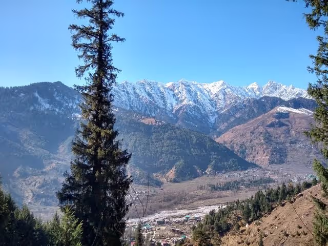 North India, especially Manali is so beautiful in winter. I never had experienced ...