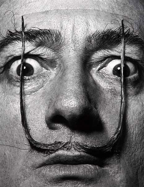 Trazos Nocturnos con Dalí 