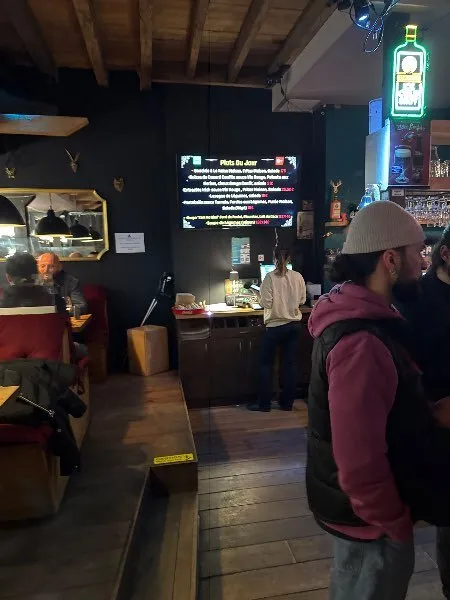 I visited Independent Café & paid Hive Dollars & here is my review