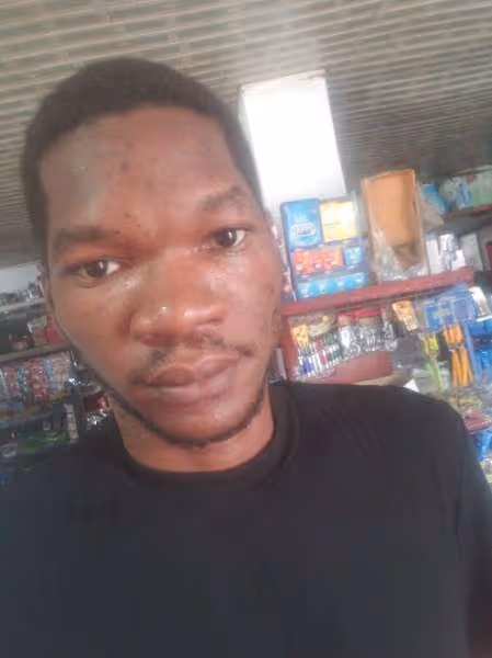 I visited Dikkies Supermarket & paid Hive Dollars & here is my review