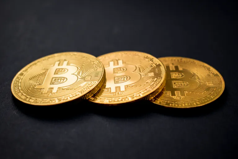 How to profit in a drop in price without a crystal ball: Bitcoin Pulls back to 56k