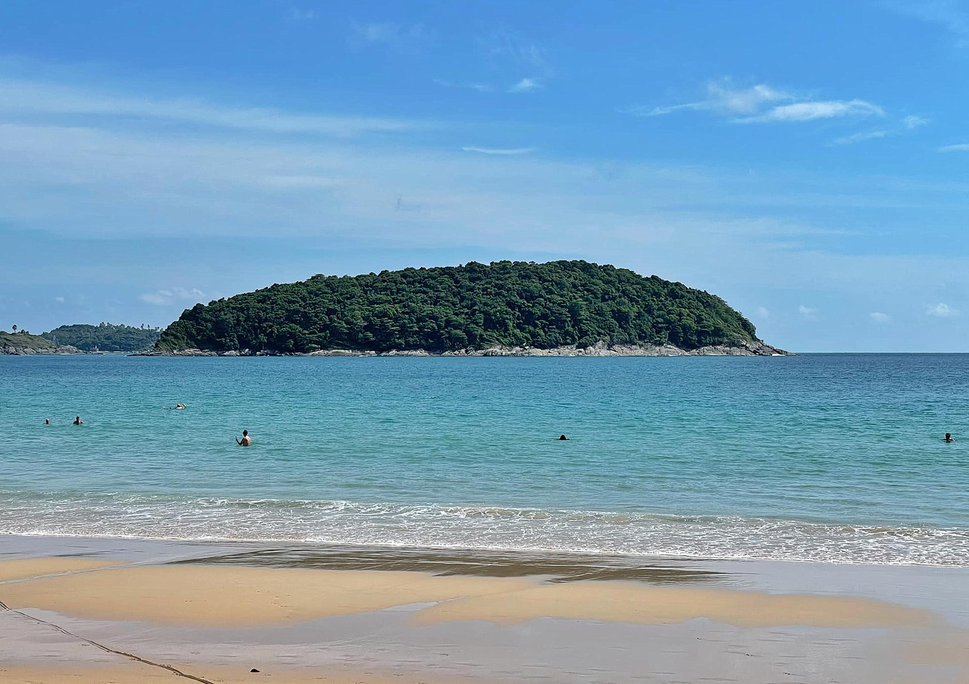 nainbeach_2.jpg