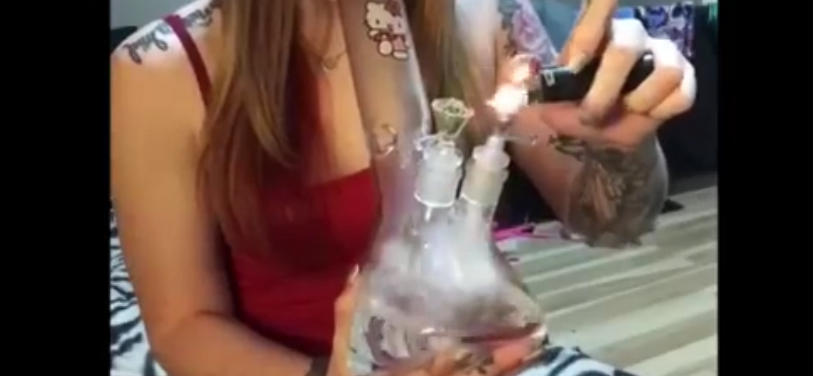DoubleBongHitsrhiannonThumb2.png