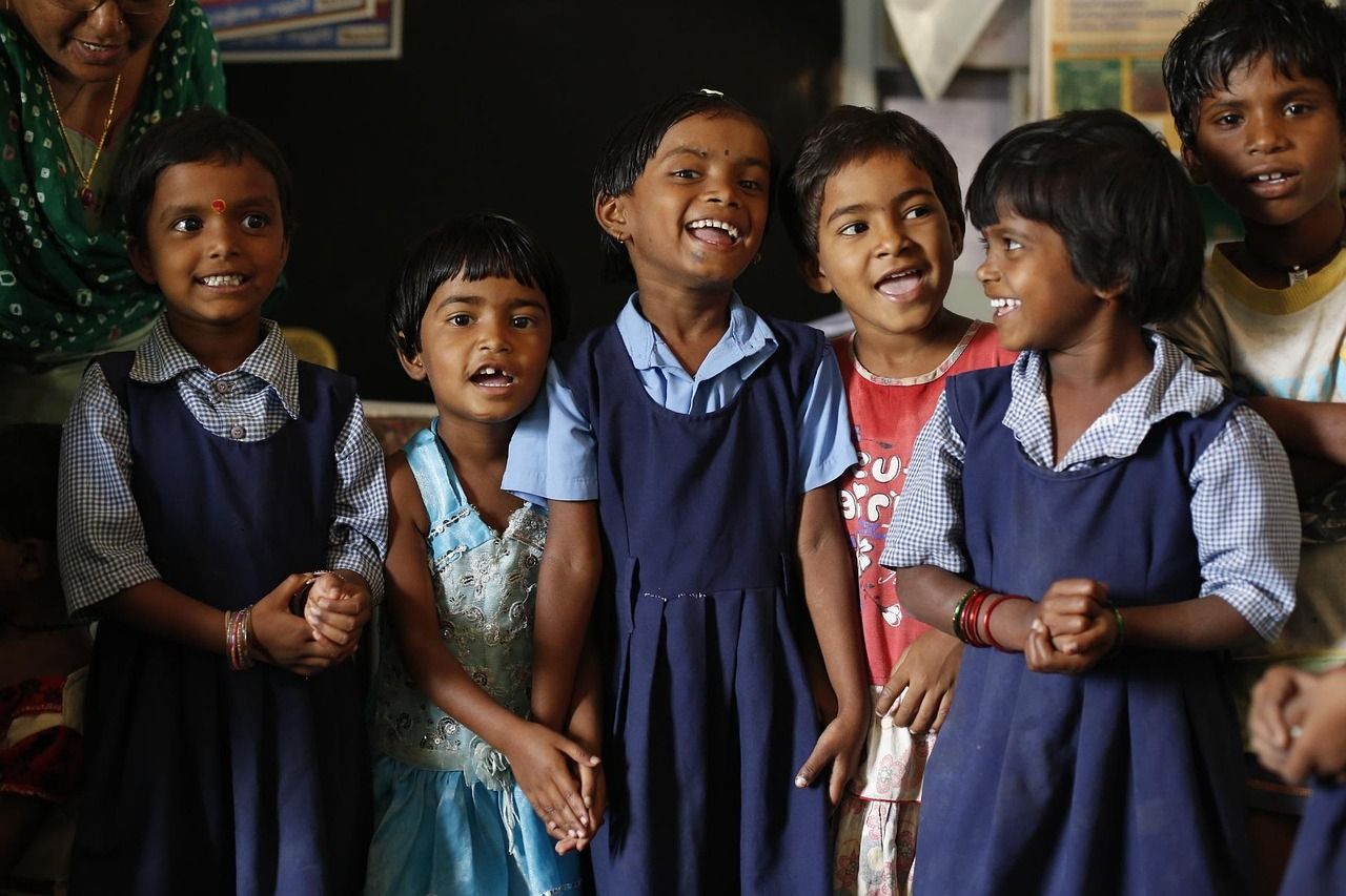 akshayapatra-children-876543_1280.jpg
