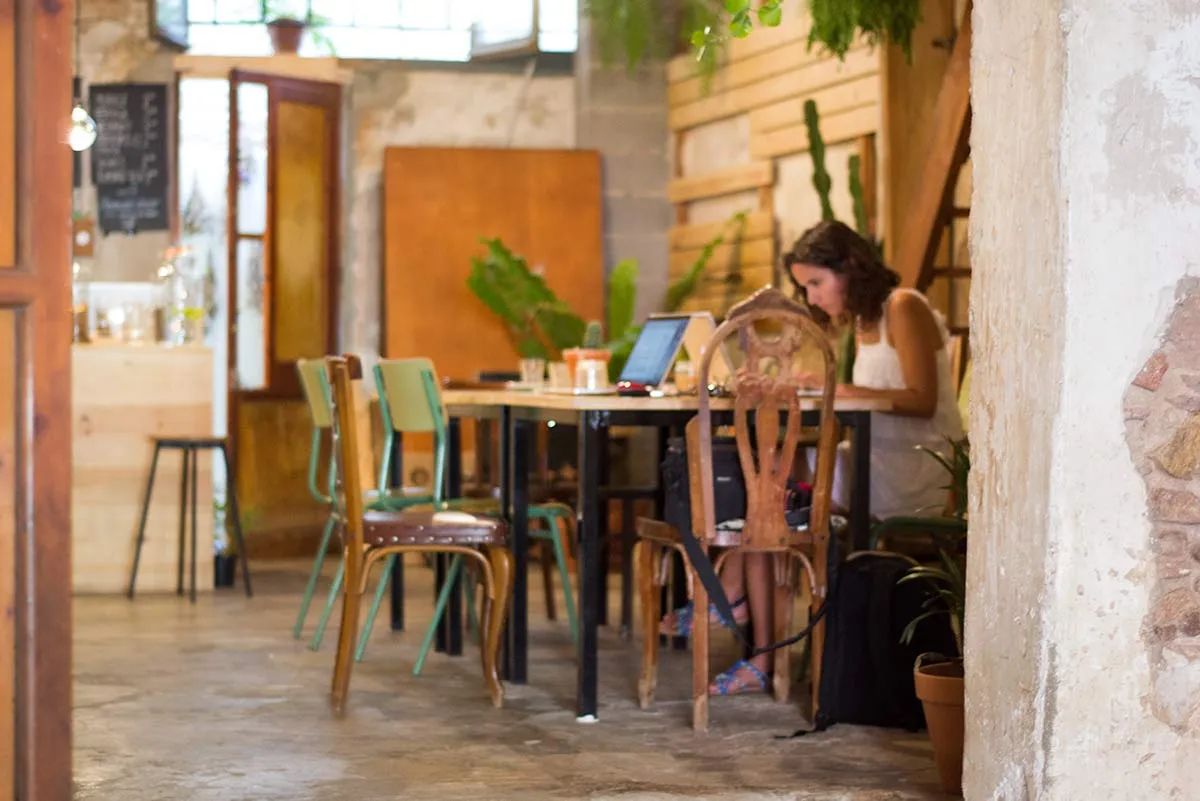 best-cafes-barcelona-espai-joliu.jpg
