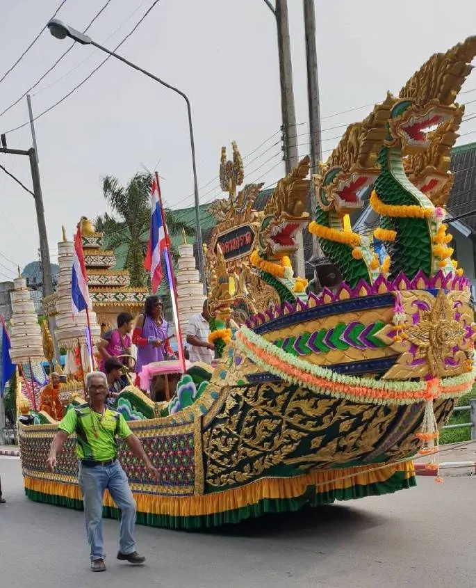 Chak-Phra.jpg