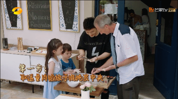 http://p98.pstatp.com/large/pgc-image/1537602232163d0817f8bf7