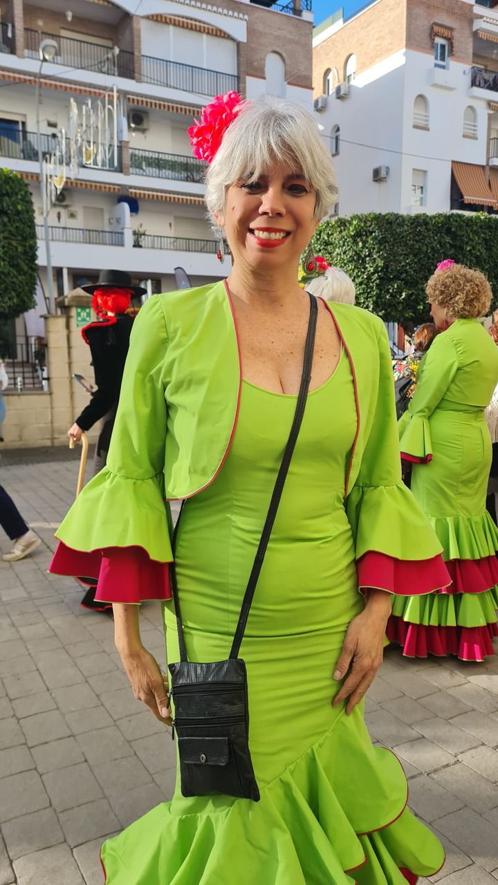 yo de frente en el Centro Cívico Feria.jpg