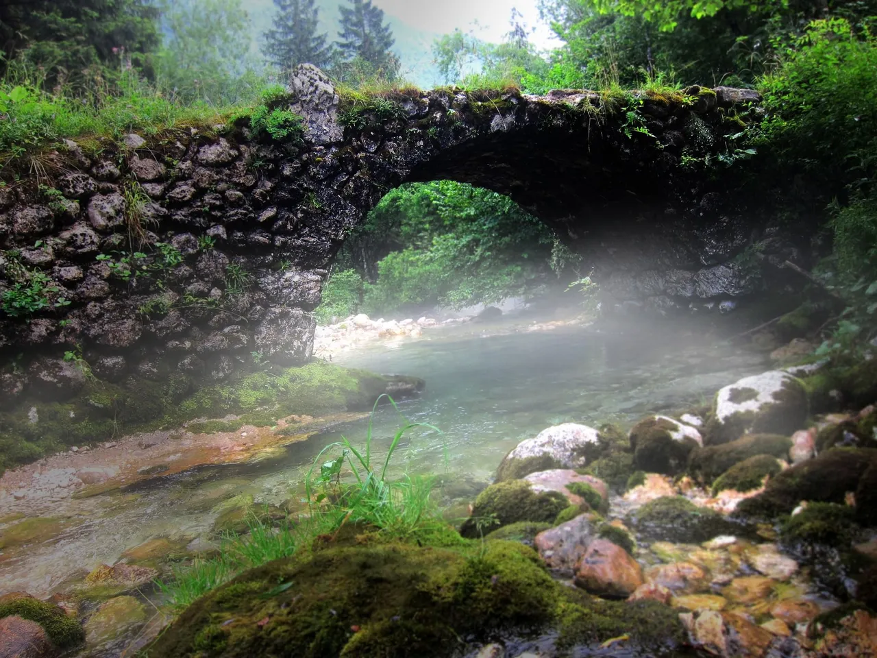 stone-bridge-989506_1920.jpg