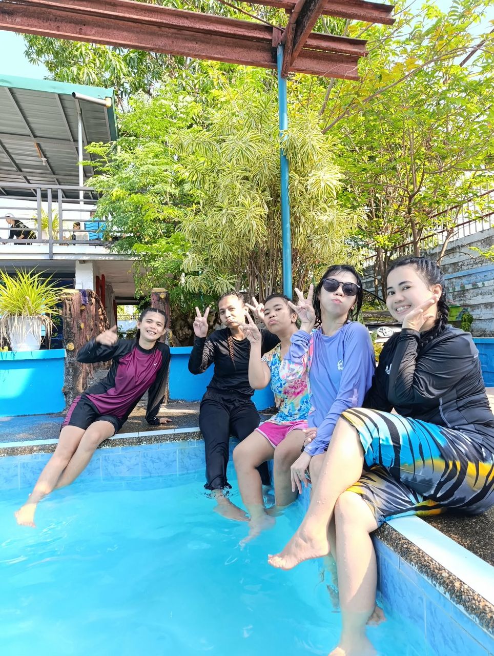 Fun With the Deaf Friends 