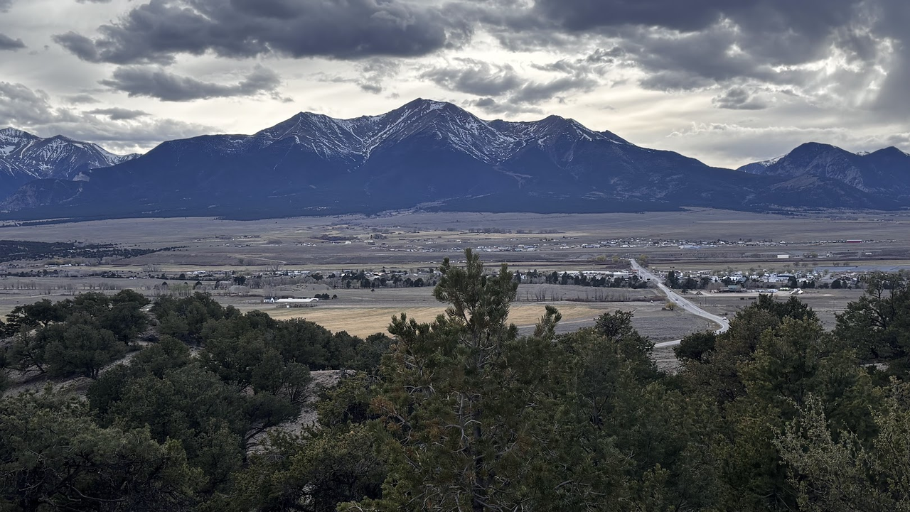 Collegiate Peaks with Mt Princeton (4329m a.s.l.) in the center