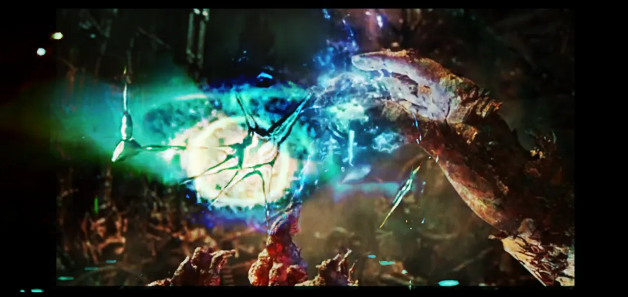 Screenshot_20211208-214444_Video Player.jpg