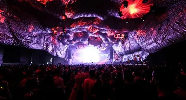 time-warp-press-2015-billboard-650_0_1.jpg