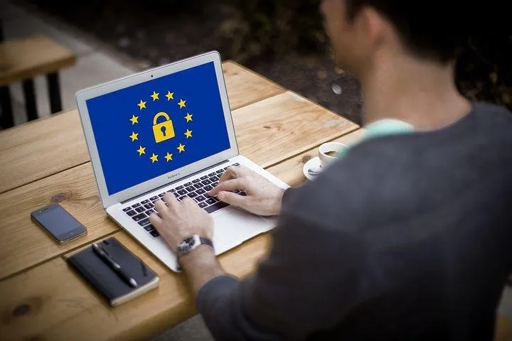 computer-3233754__480.jpg