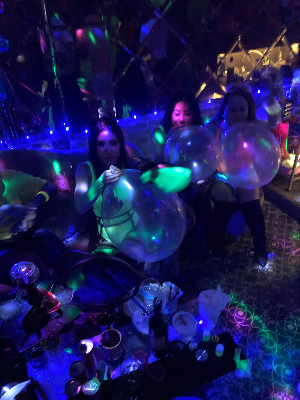 So many balloons!