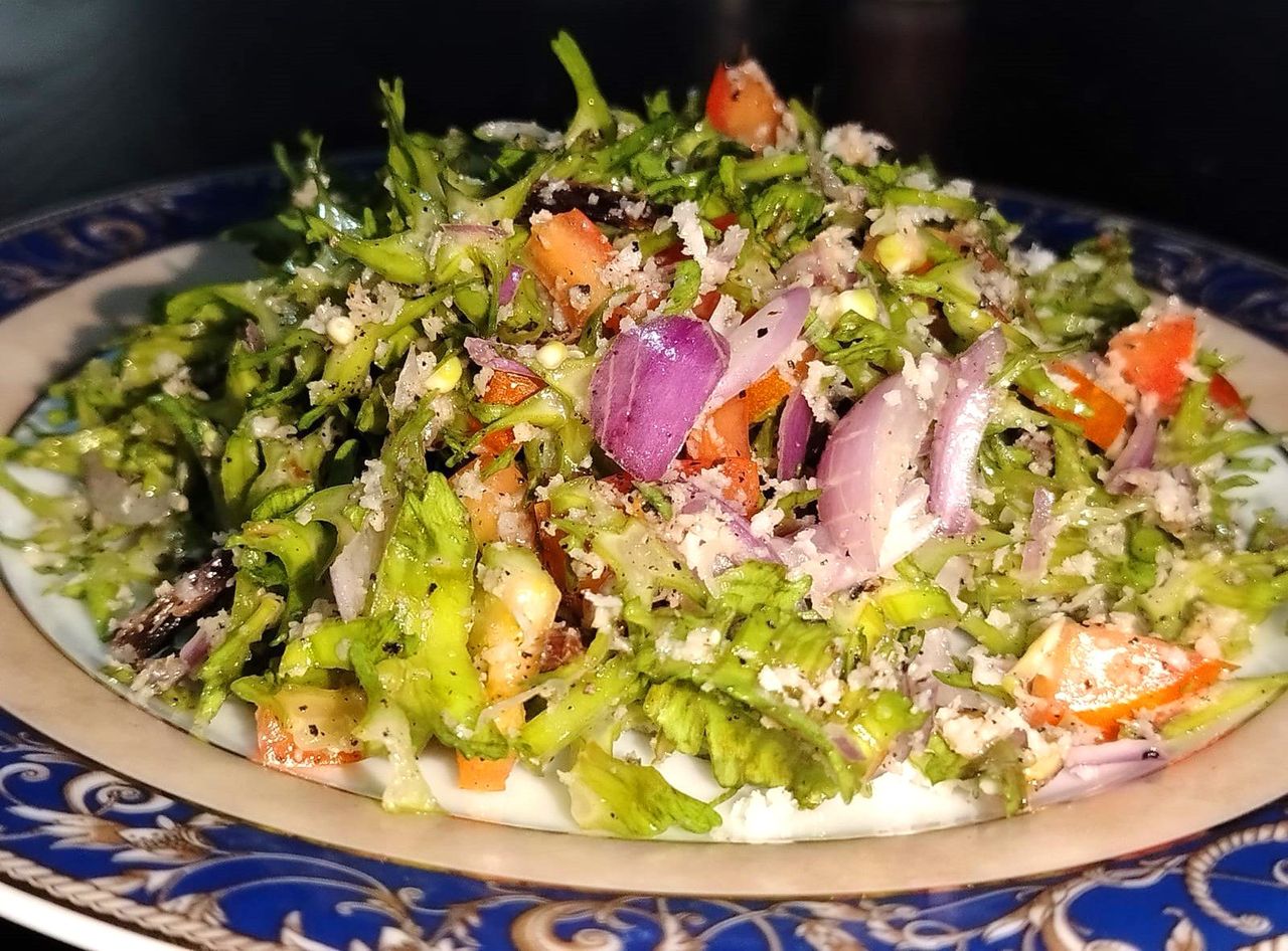 Let's make a delicious and nutritious salad with Winged Beans.