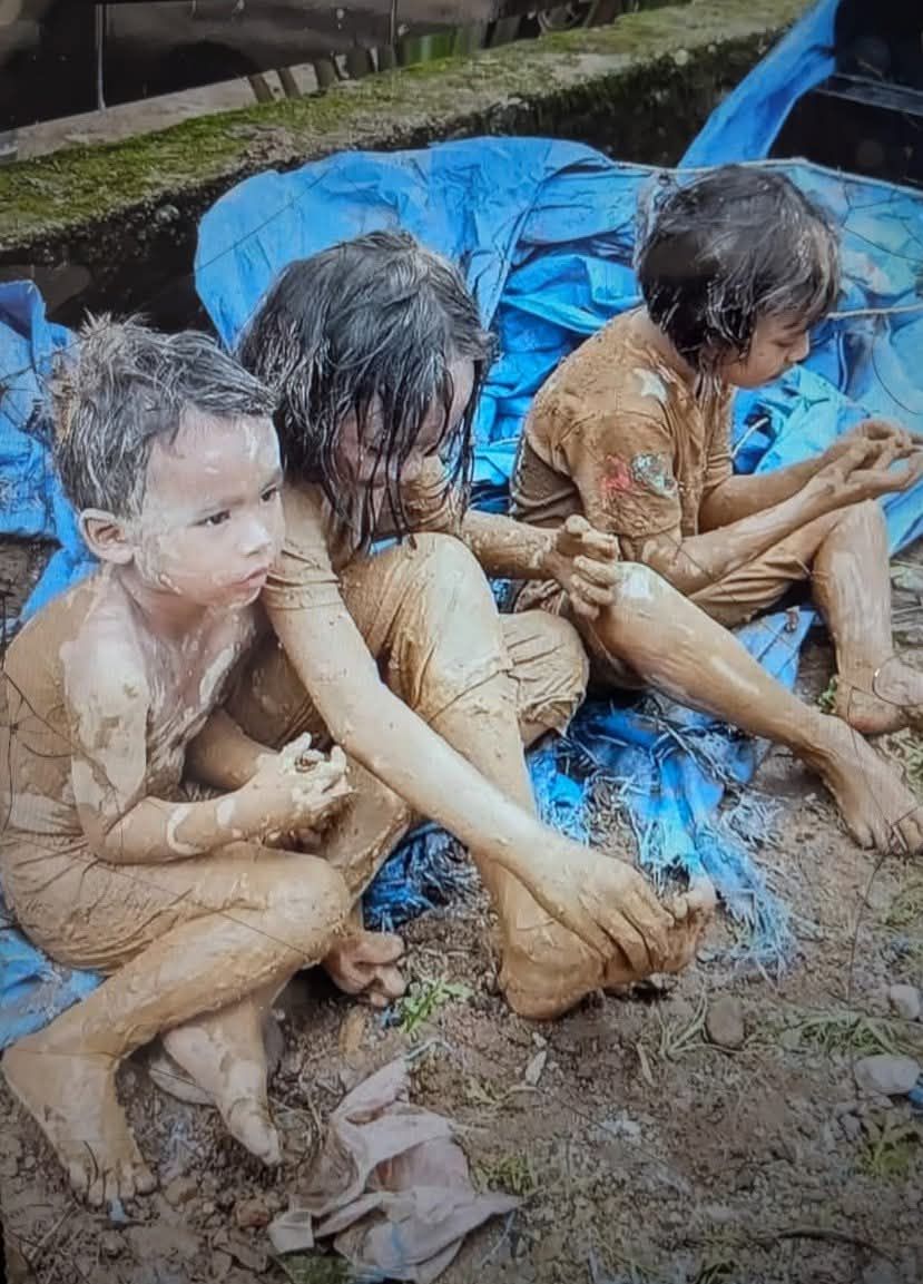 Urgent Relief Needed: Devastating Floods Submerge Aceh and Sumatra, Displacing Thousand