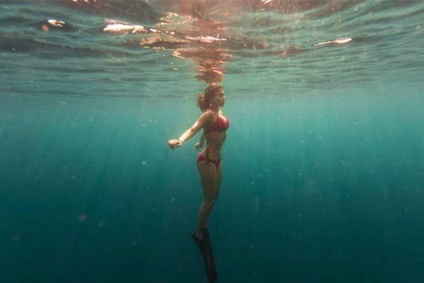 Heroine-Shriya-Saran-Hot-Underwater-Photoshoot.jpg
