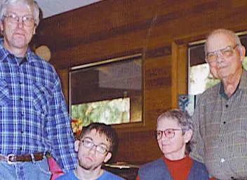 2004-12 Fam Dick 01.jpg