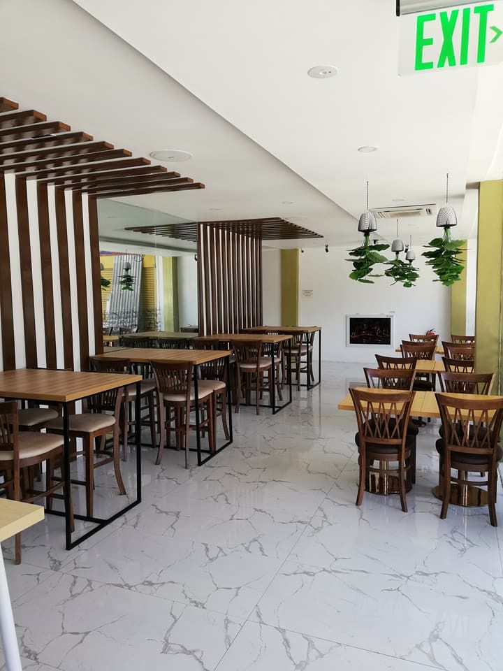 Checking out the other area of Crypto Cafe