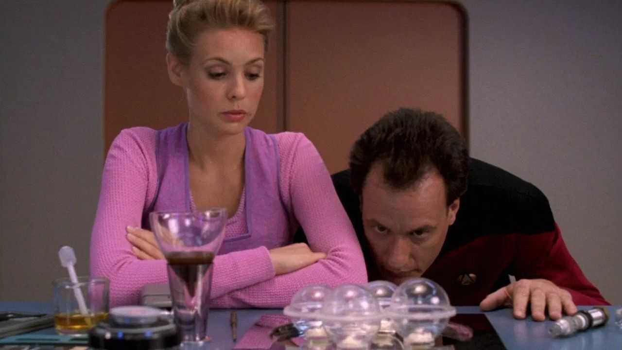 Television Review: True Q (Star Trek: The Next Generation, S6X06, 1992)