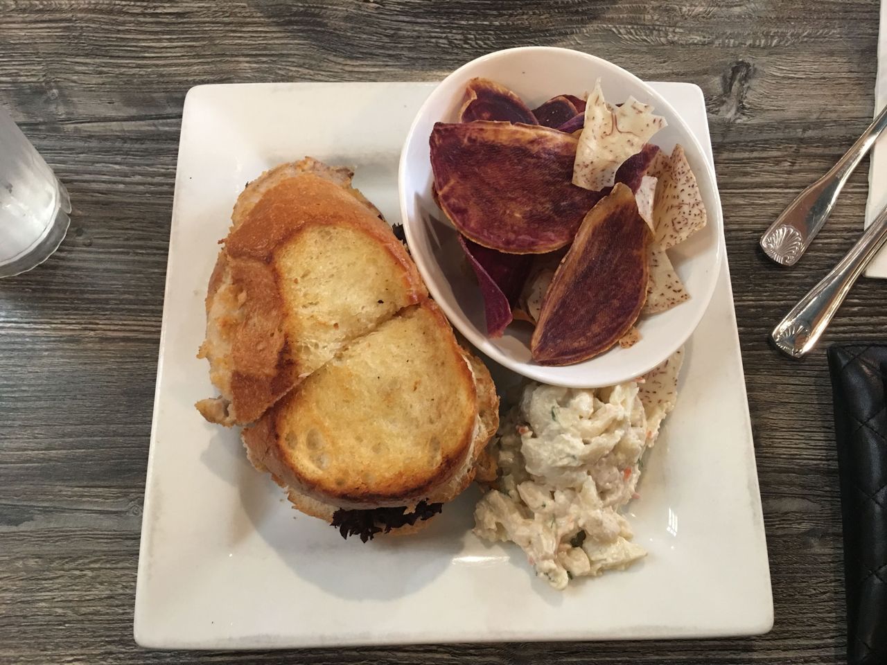 AhiSandwich.jpg