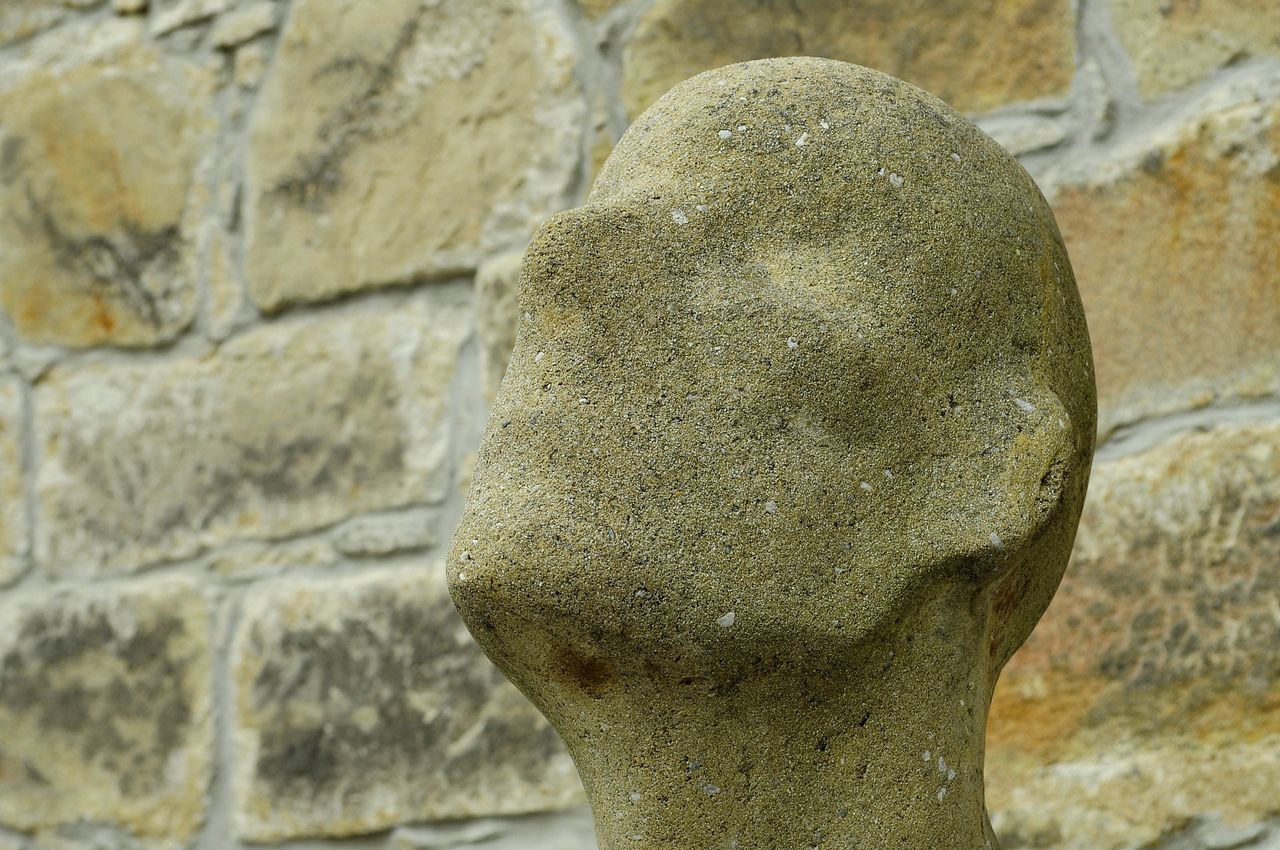 statue-976552_1920.jpg