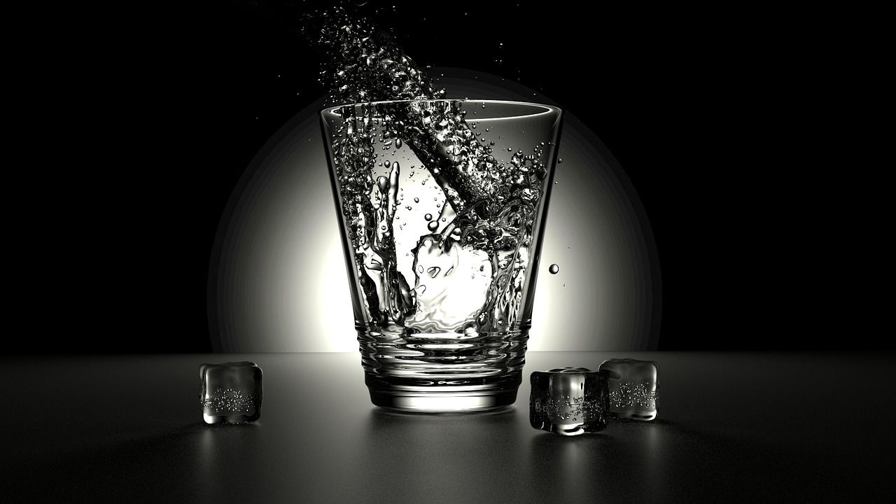 glass-2374311_1280.jpg